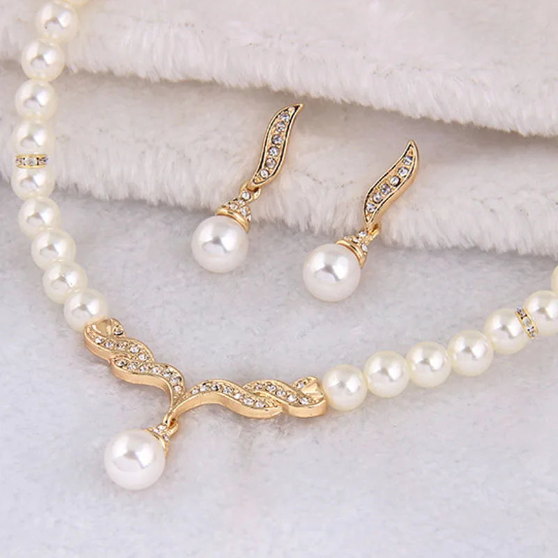 Women's 2 Piece Jewelry Sets One Gold Color Necklace + 1 Pair Earrings