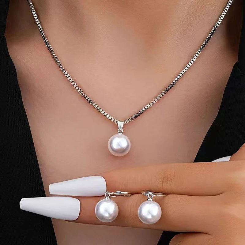 2 Pieces Of Round Pearl Jewelry Set