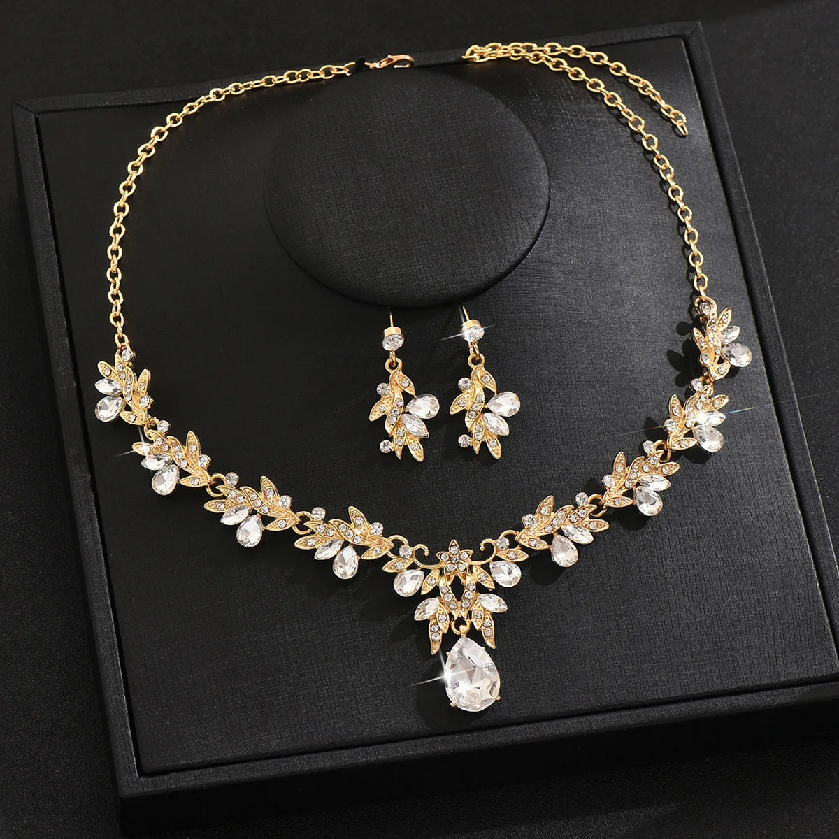 2025 Fashion Jewelry Set for Bridal Necklace Earrings set