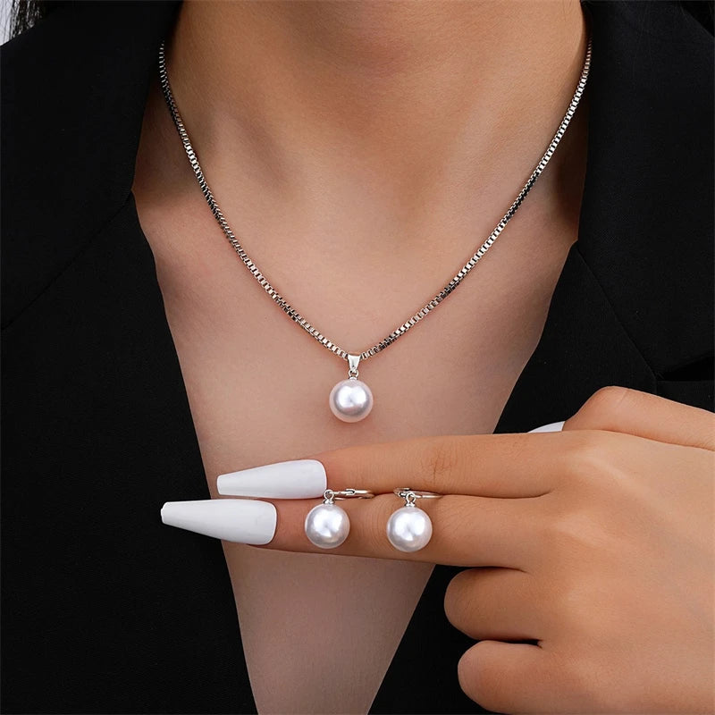 Fashion Elegant Pearl Pendant Jewelry Set for Women Vintage Gold Color